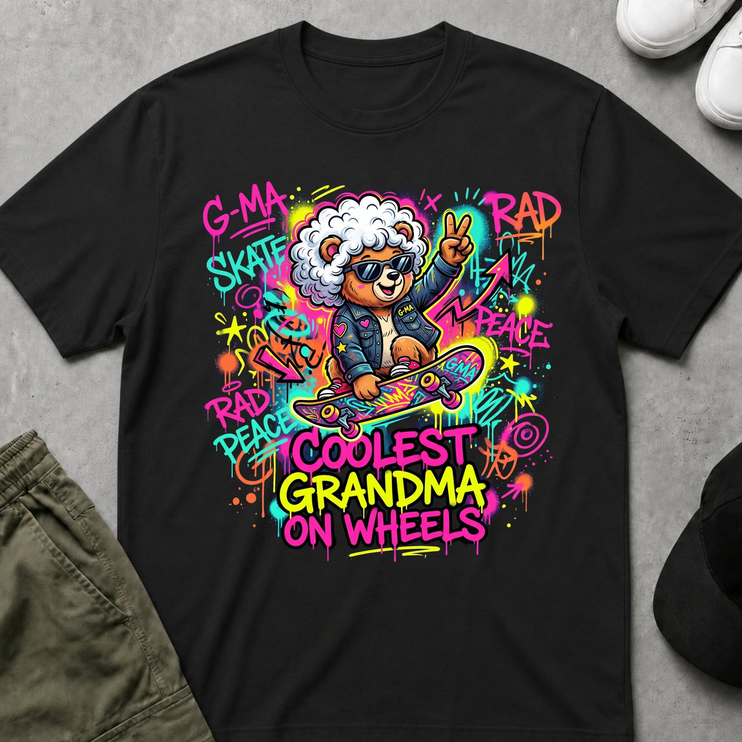 Cool Teds Teddy-Bear Skateboard Grandma T-Shirt Black / S